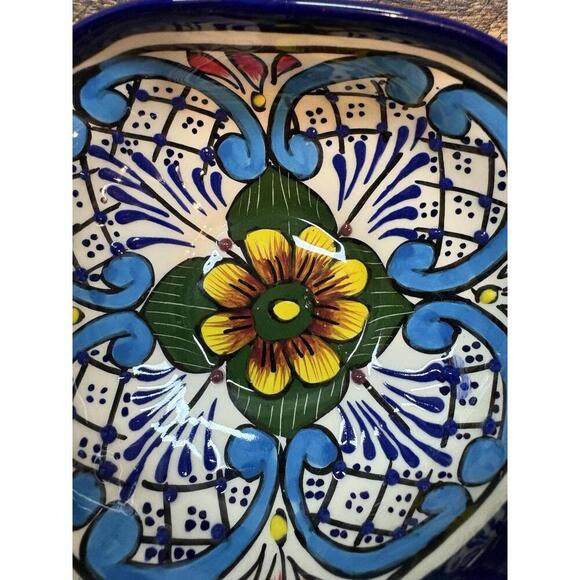 Talvera Mexican Pottery Serving Bowl and Spoon, Alba Botanical, Flower, Blue - Picture 1 of 5